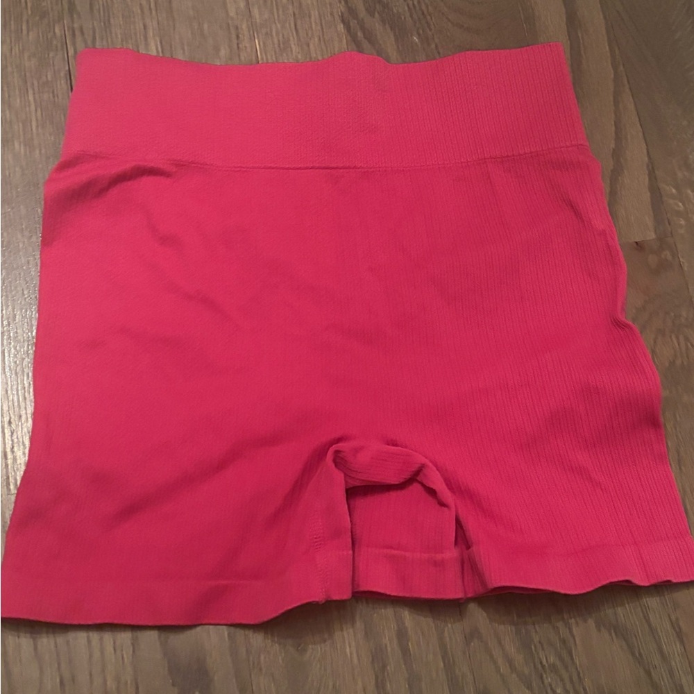 Pink butt scrunch biker shorts